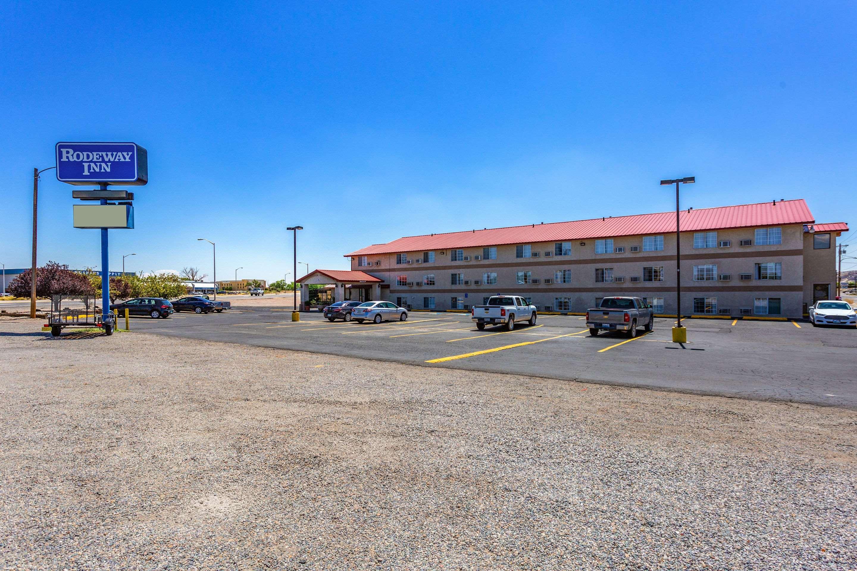 Rodeway Inn Farmington Exterior photo