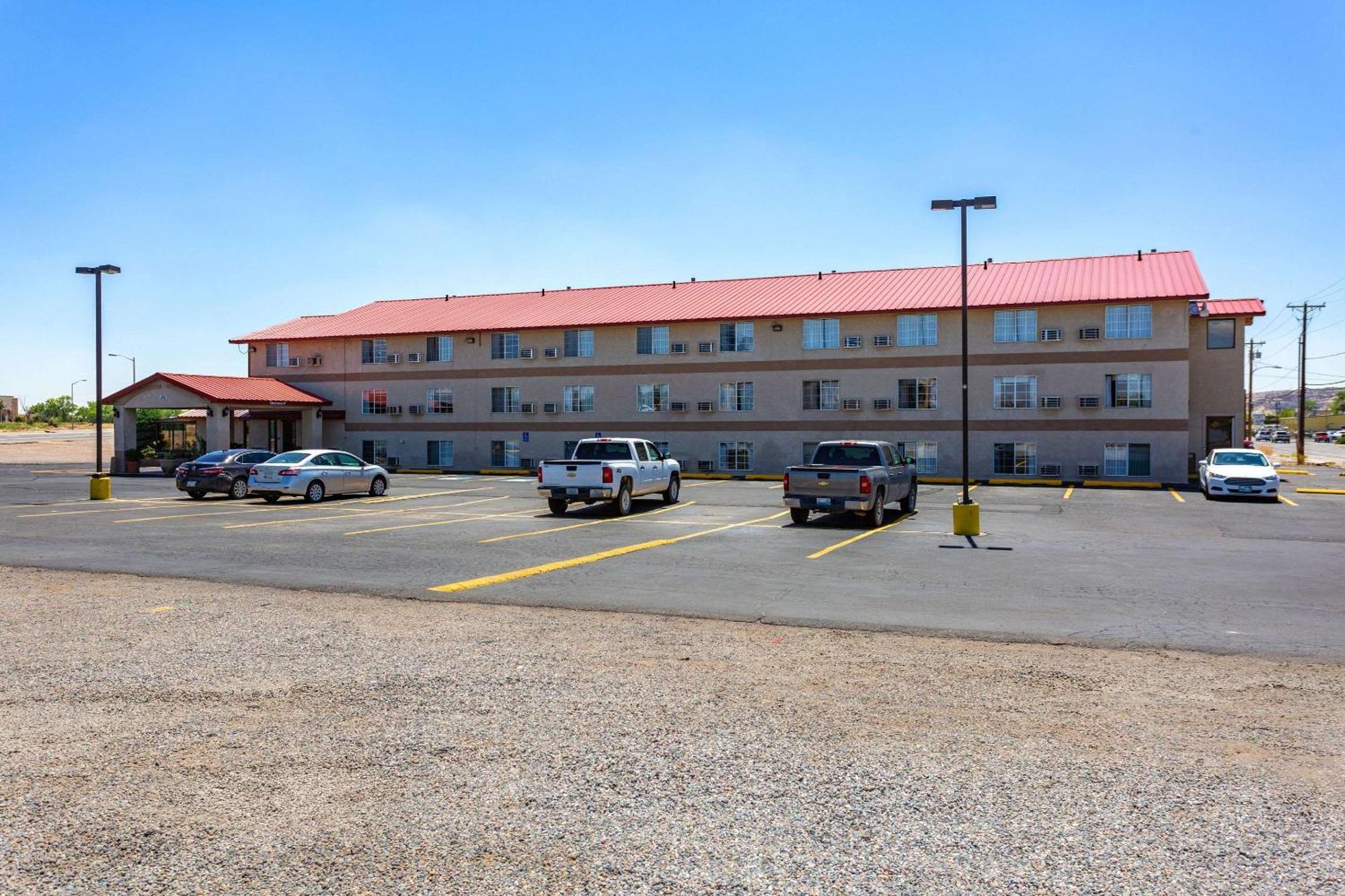 Rodeway Inn Farmington Exterior photo