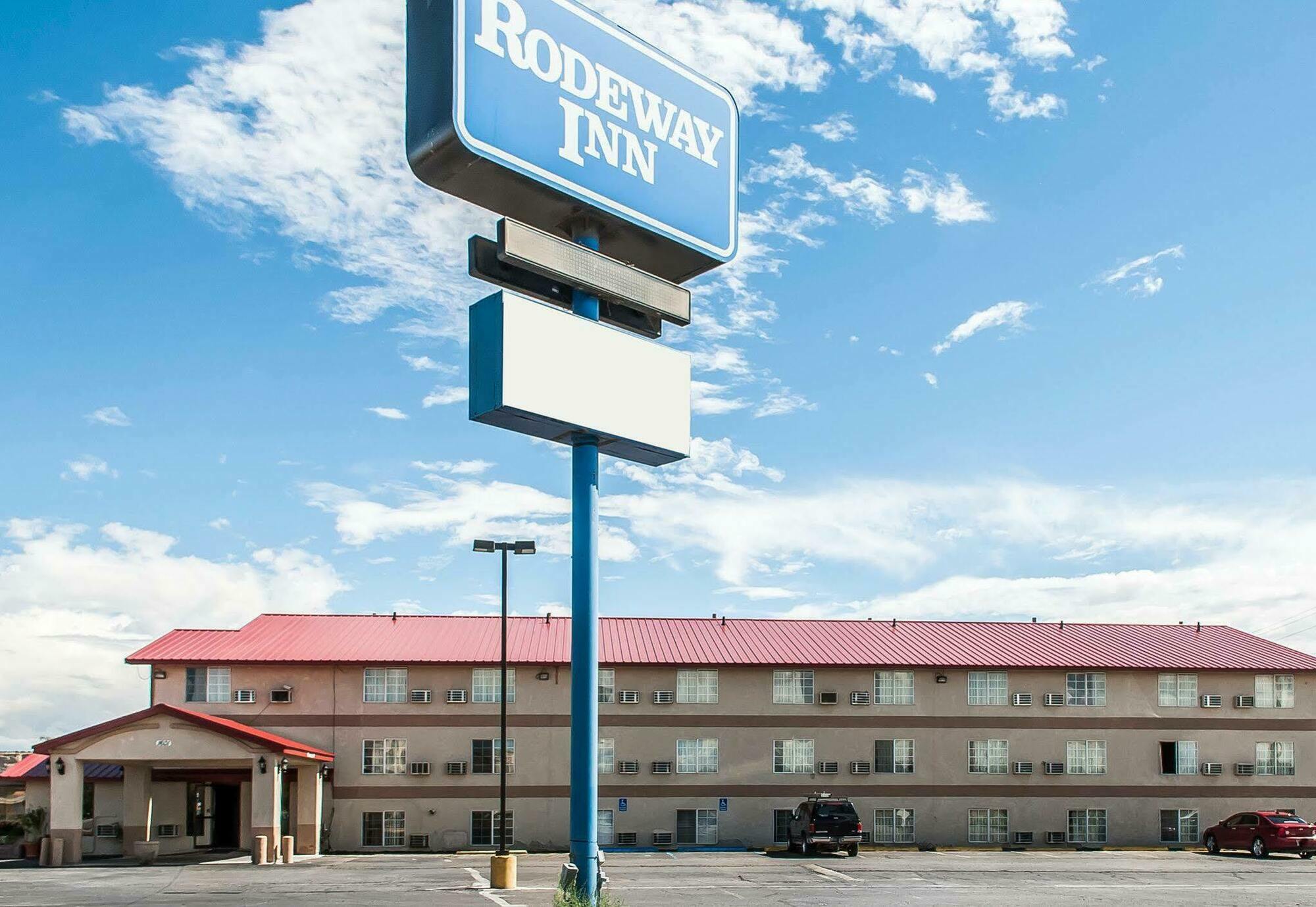 Rodeway Inn Farmington Exterior photo